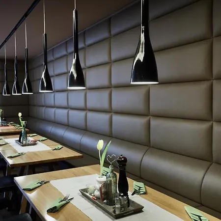 Goll Pforzheim-niefern 3* Niefern-Öschelbronn