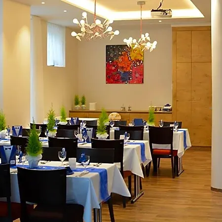 Hotel Goll Niefern-Oeschelbronn