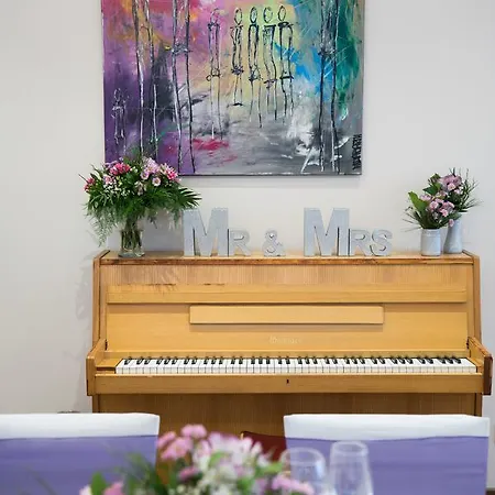 Hotel Goll Pforzheim-niefern 3*